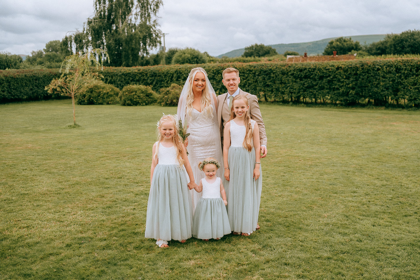 BARN AT BRYNICH WEDDING PHOTOGRAPHY BRECON 014 BARN AT BRYNICH WEDDING PHOTOGRAPHY BRECON 014